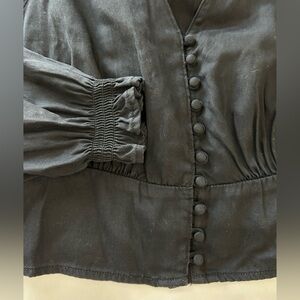 Levi's Black V-Neck Long Sleeve Linen Blouse